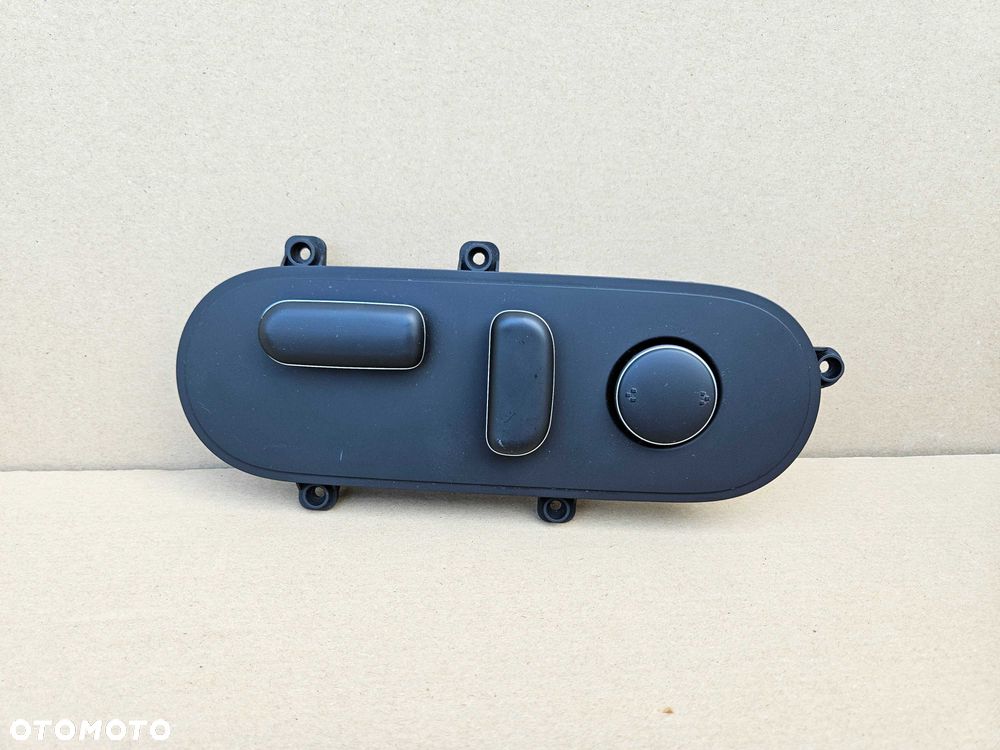 HYUNDAI IONIQ 5 V przełącznik fotela prawy przód panel sterowania 88080GI100NNB