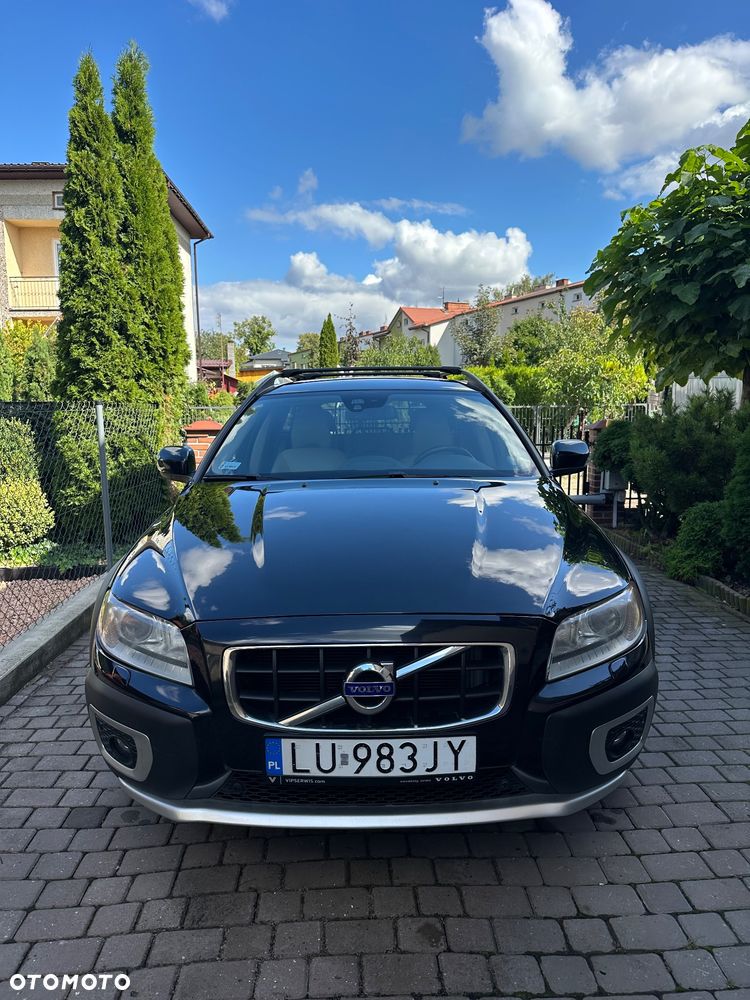 Volvo XC 70 - 1