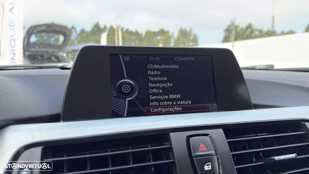 BMW 320 d Sport-Aut. Efficient Dynamics Edition Sport Line - 38