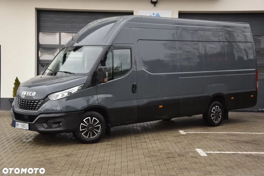 Iveco DAILY 35S18 Hi Matic  180Km 18M3 - 19