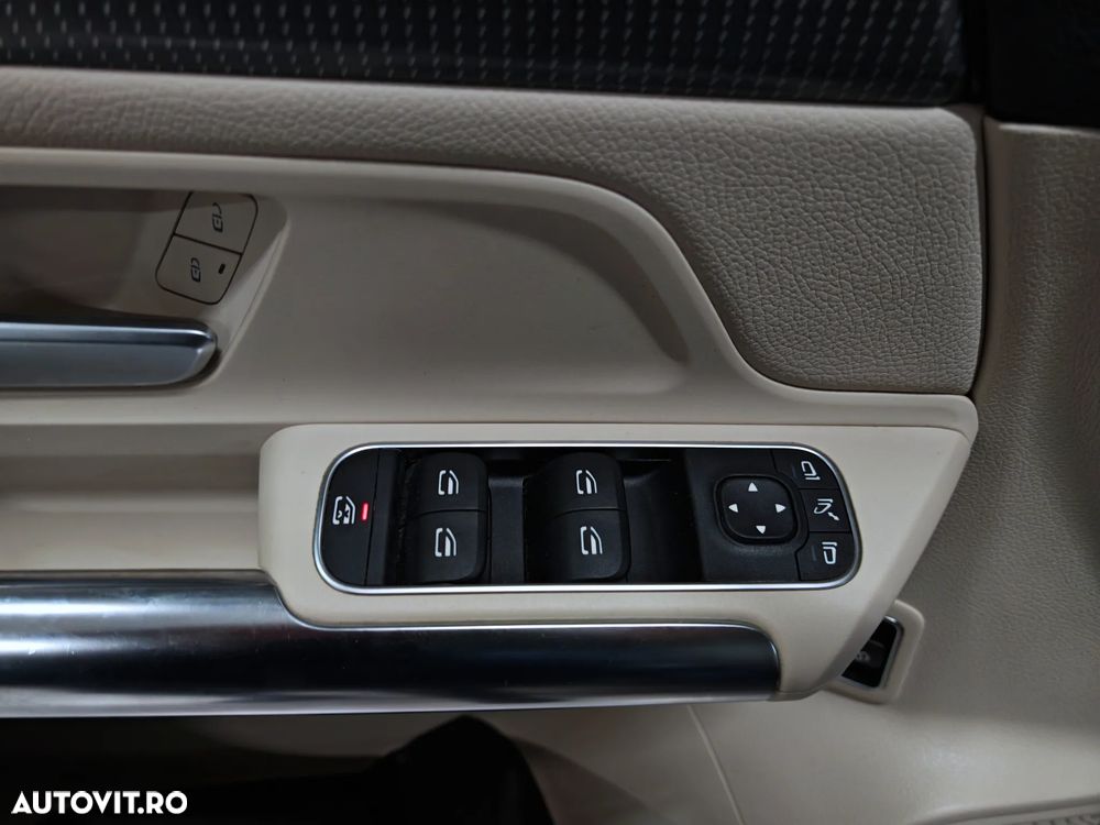 Mercedes-Benz GLA 250 e 8G-DCT - 34