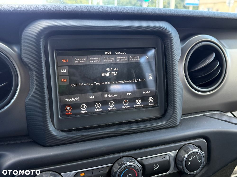 Jeep Wrangler - 17
