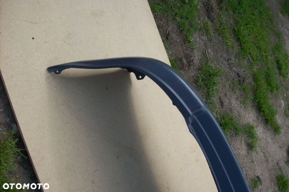 ZDERZAK TYLNY TOYOTA STARLET ROK 96 - 5