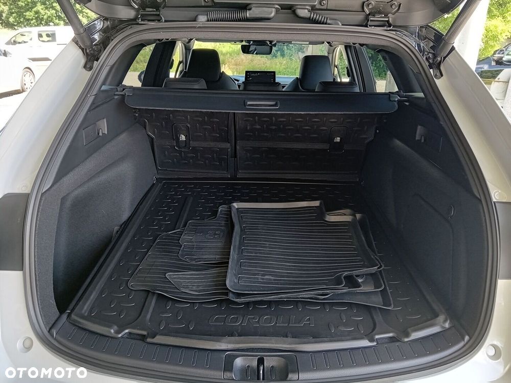 Toyota Corolla 2.0 Hybrid GR Sport Dynamic - 9