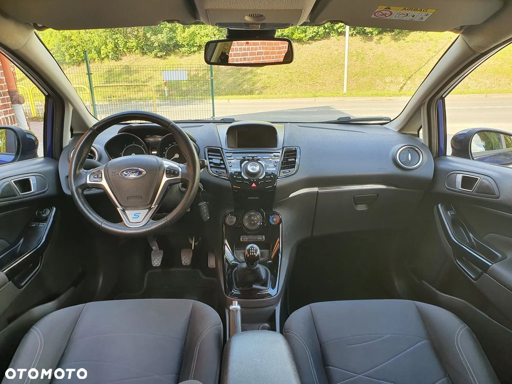 Ford Fiesta 1.5 TDCi SYNC Edition - 5