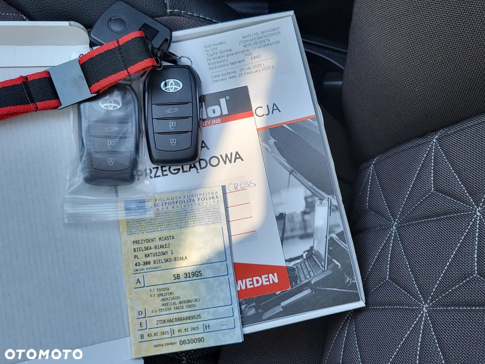 Toyota Yaris Cross Hybrid 1.5 Executive AWD - 26