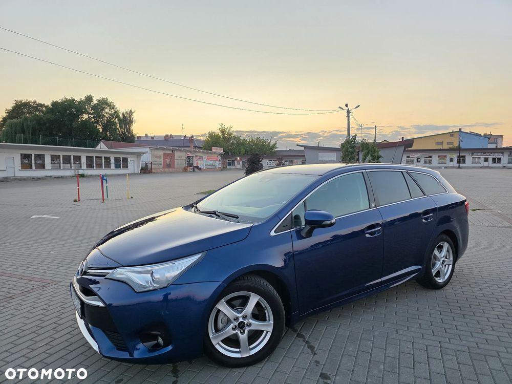 Toyota Avensis Touring Sports 1.8 Multidrive S Comfort - 2