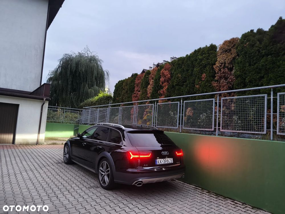 Audi A6 Allroad - 1
