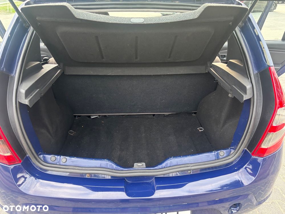 Dacia Sandero - 18