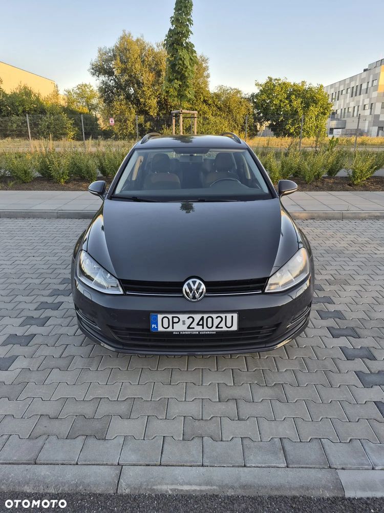 Volkswagen Golf - 2
