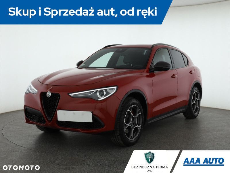 Alfa Romeo Stelvio - 2