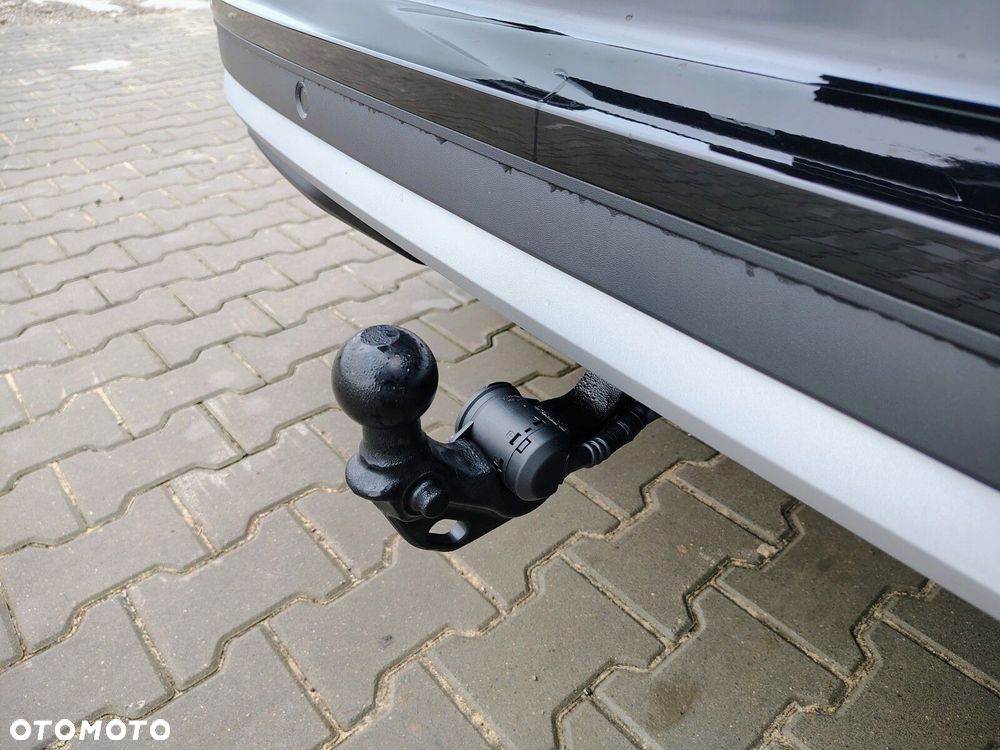 Volkswagen T-Roc - 14