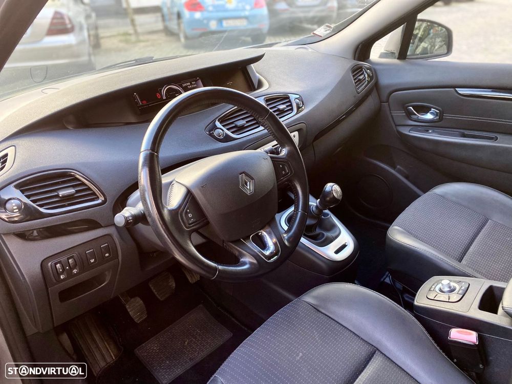 Renault Scénic 1.5 dCi Exclusive SS - 12