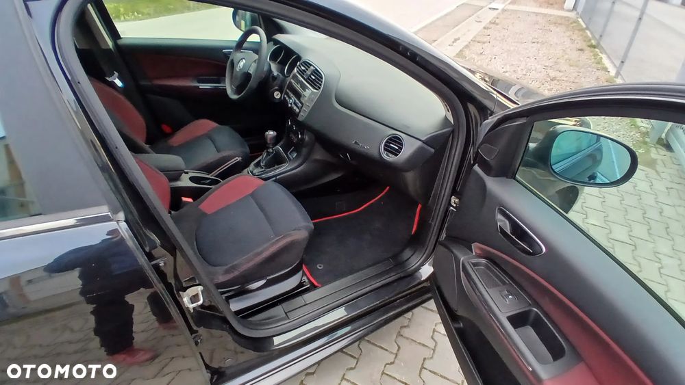 Fiat Bravo 1.4 T-JET 16V Dynamic - 27