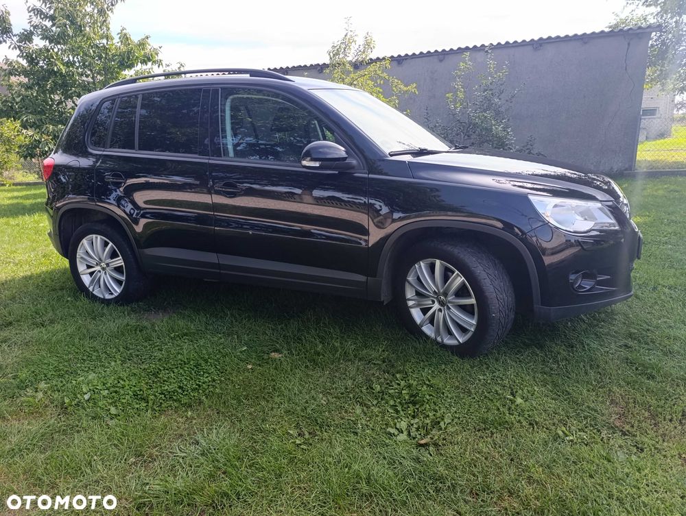 Volkswagen Tiguan - 4