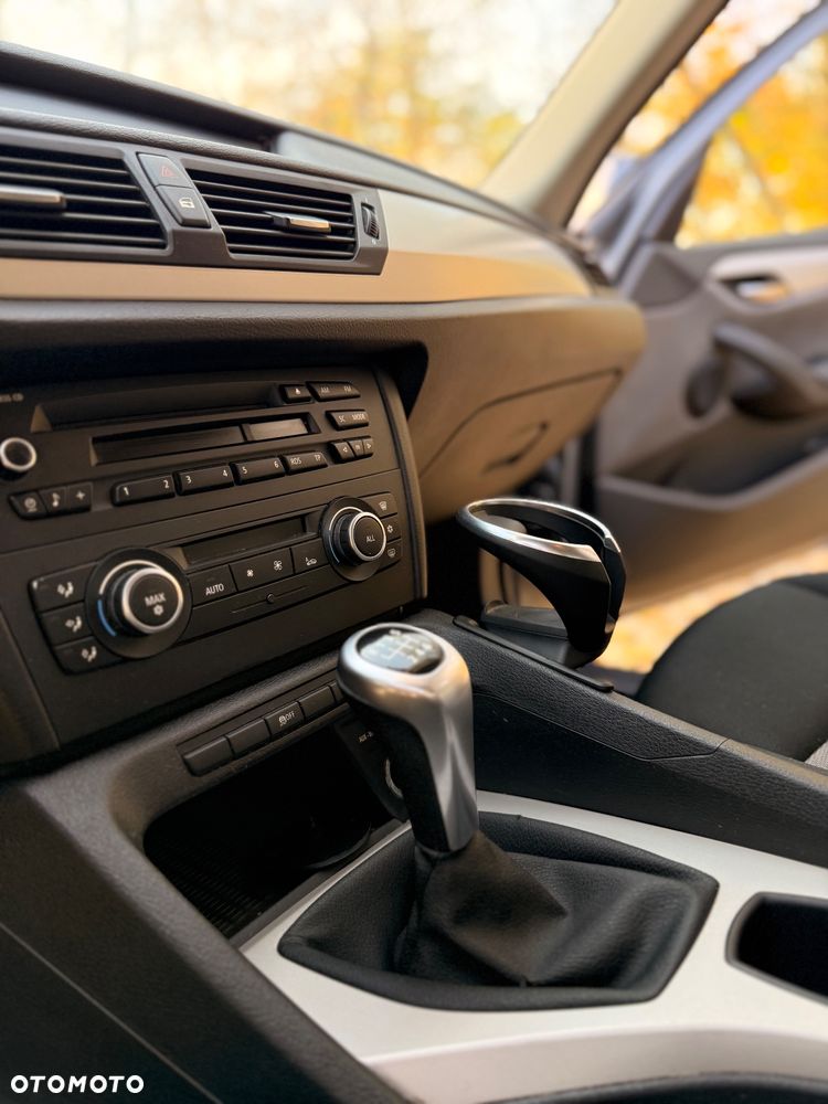 BMW X1 sDrive18d - 27