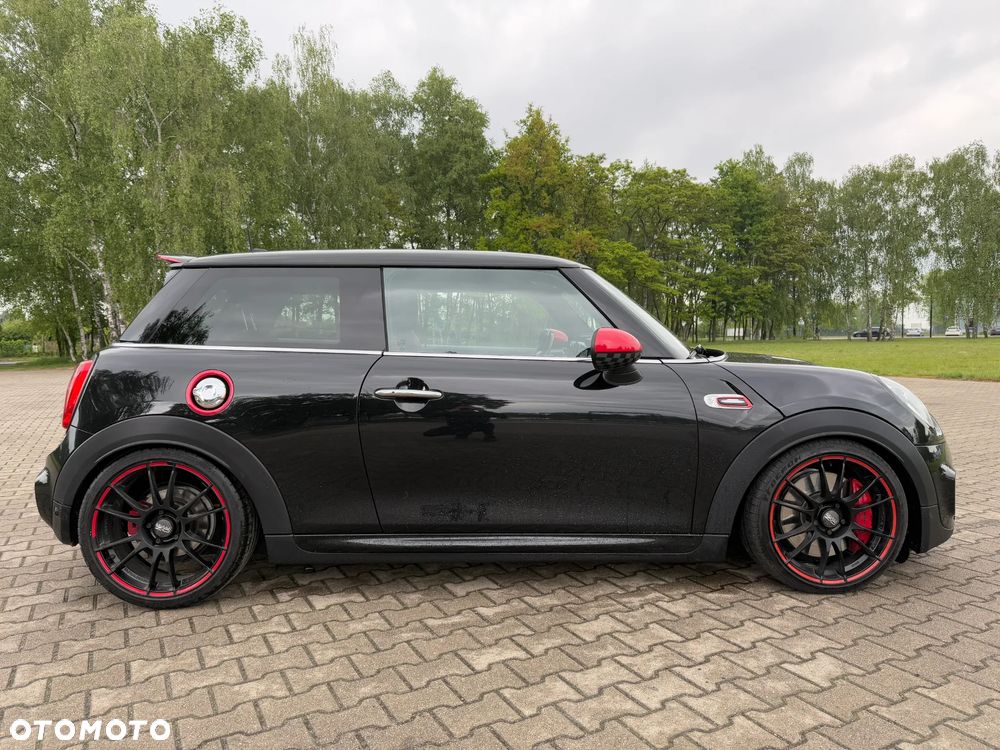 MINI John Cooper Works - 7