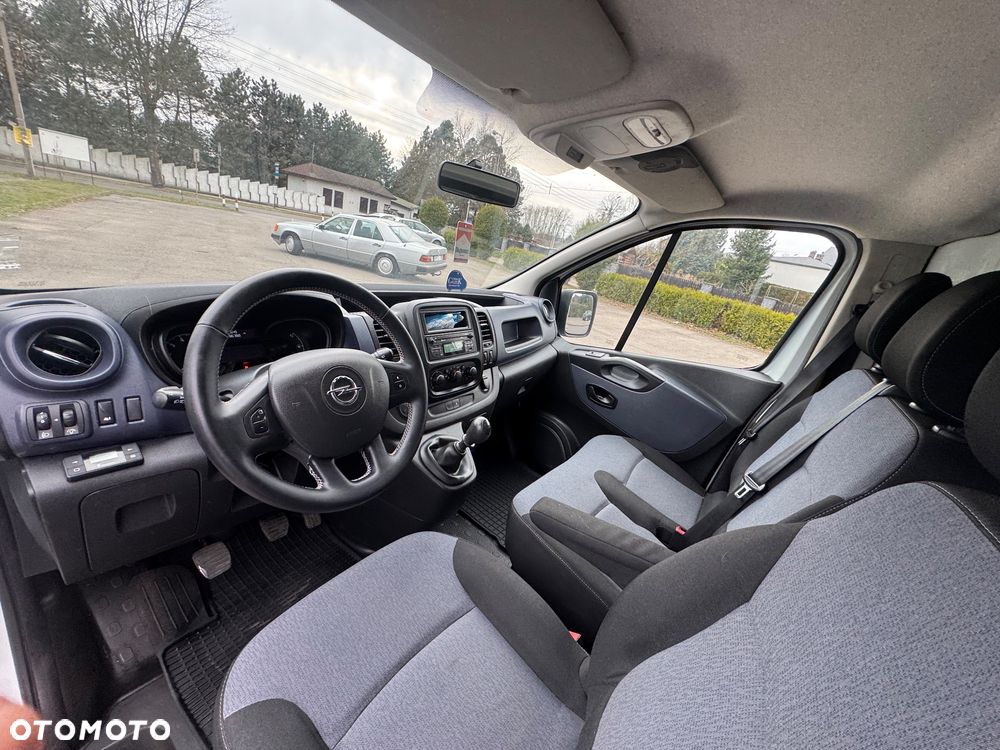 Opel Vivaro - 15
