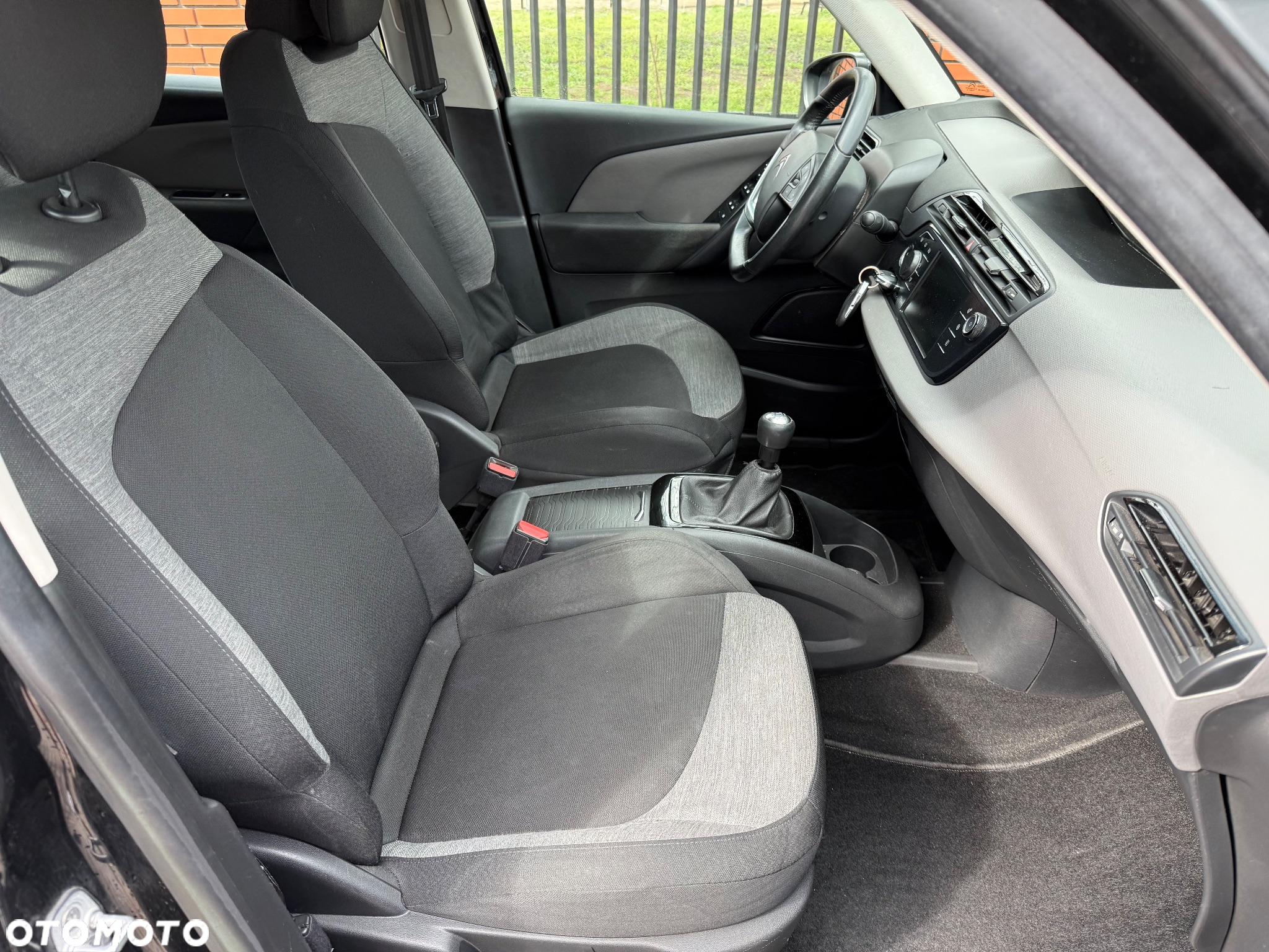 Citroën C4 Picasso e-HDi 115 Intensive - 9