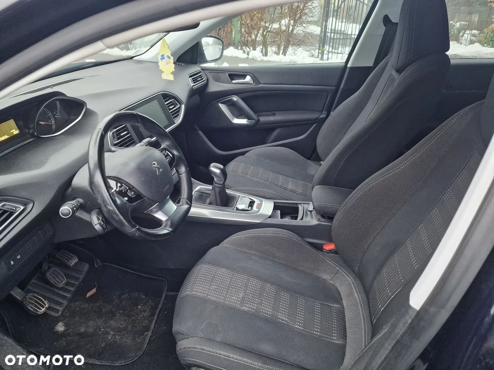 Peugeot 308 1.6 BlueHDi Style S&S - 19