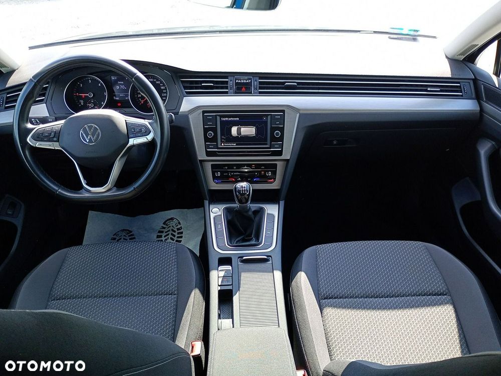 Volkswagen Passat Variant 2.0 TDI EVO Essence - 9