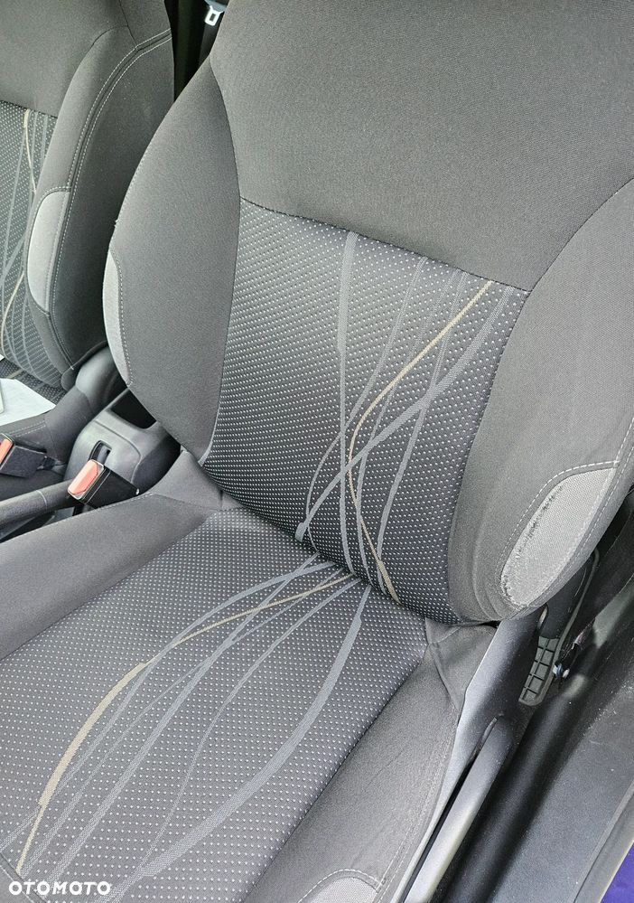 Peugeot 208 95 VTI Active - 32