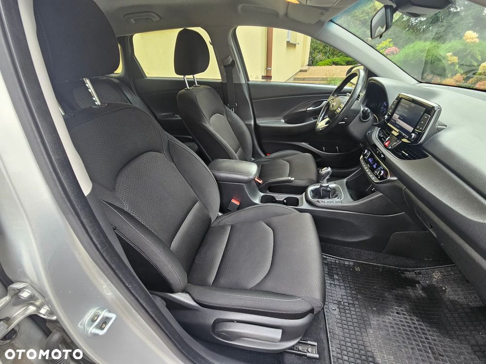 Hyundai i30 i30cw 1.6 CRDi Intro Edition - 20
