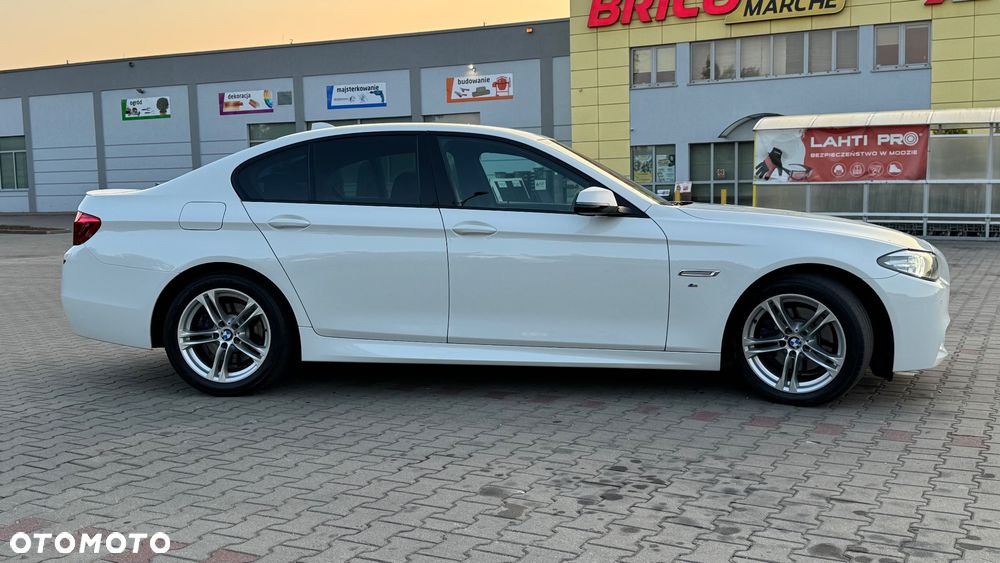 BMW Seria 5 520d xDrive - 7