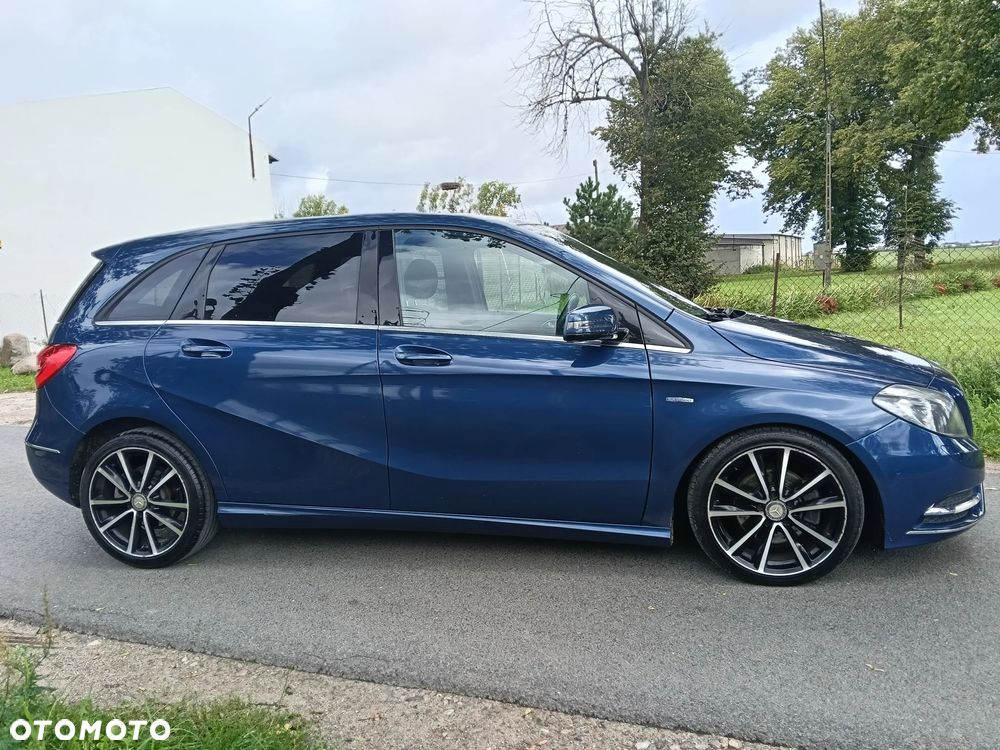 Mercedes-Benz Klasa B 200 CDI (BlueEFFICIENCY) 7G-DCT - 9