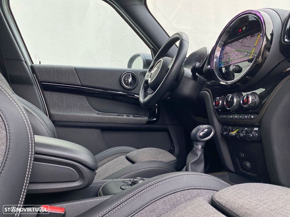 MINI Countryman Cooper SE Premium Classic Auto - 15