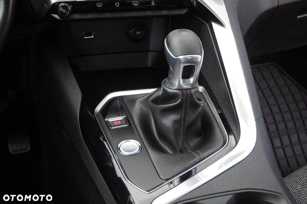 Peugeot 3008 BlueHDi 120 Stop & Start Allure - 25