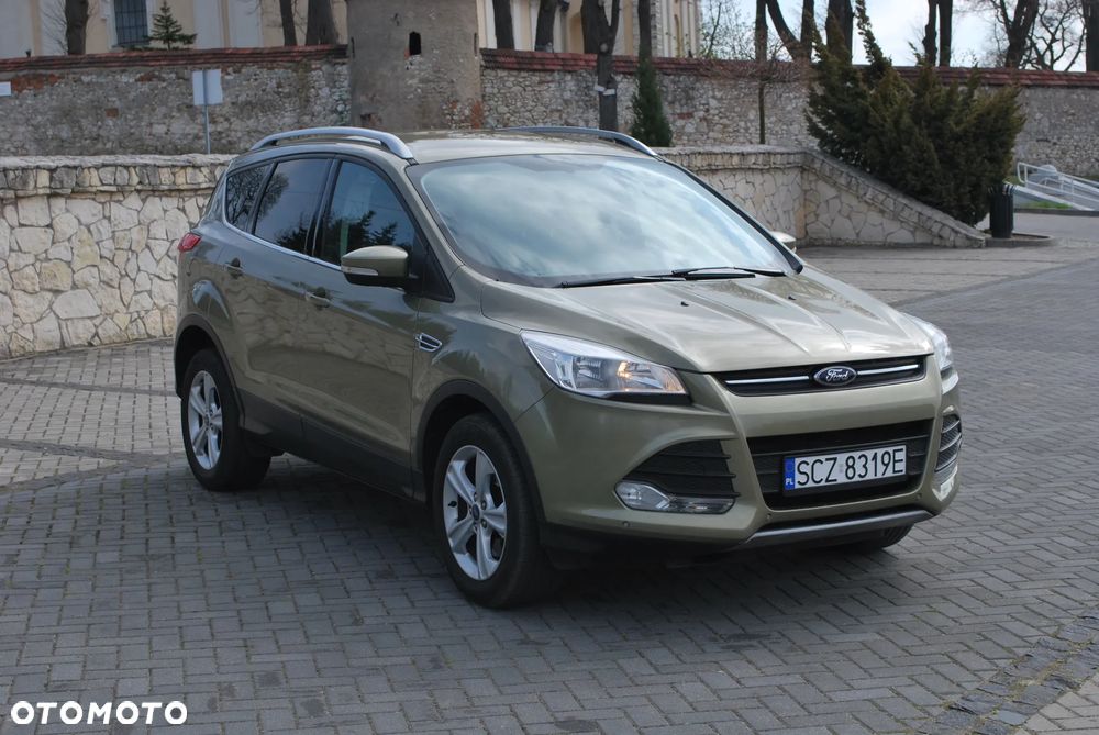 Ford Kuga 2.0 TDCi 2x4 Titanium - 29