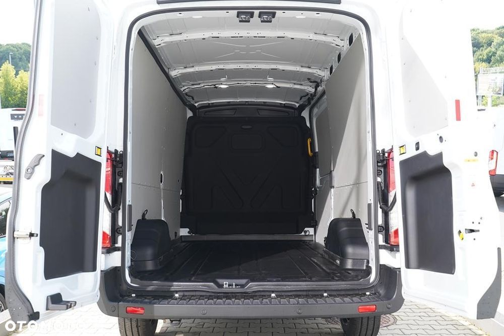 Ford Transit 350 L3H2 Trend - 9