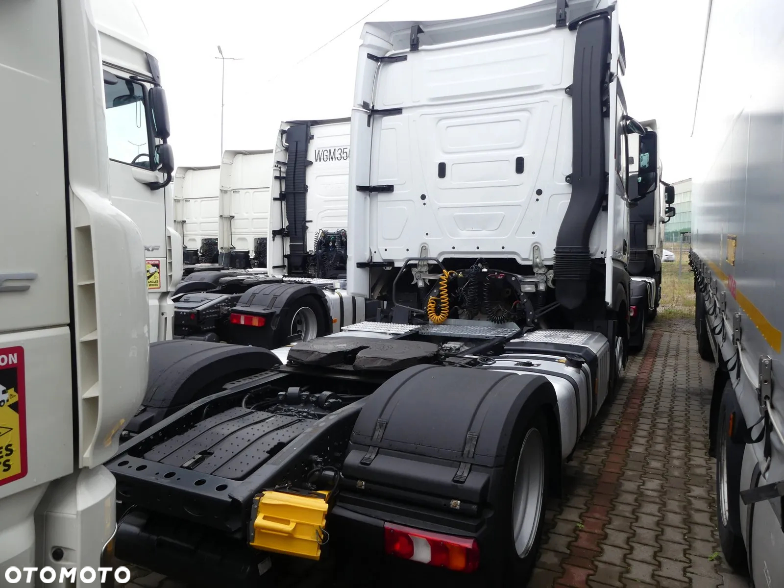Mercedes-Benz ACTROS 1851 BLUETEC 6 4X2 - 10