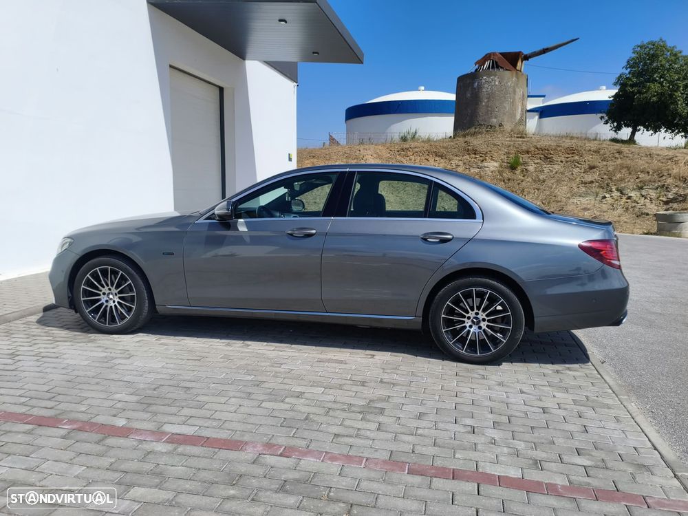Mercedes-Benz E 300 de AMG Line - 24