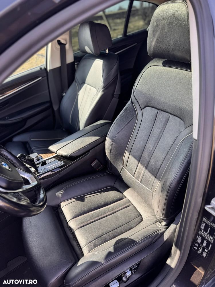 BMW Seria 5 520d xDrive Aut. Luxury Line - 13