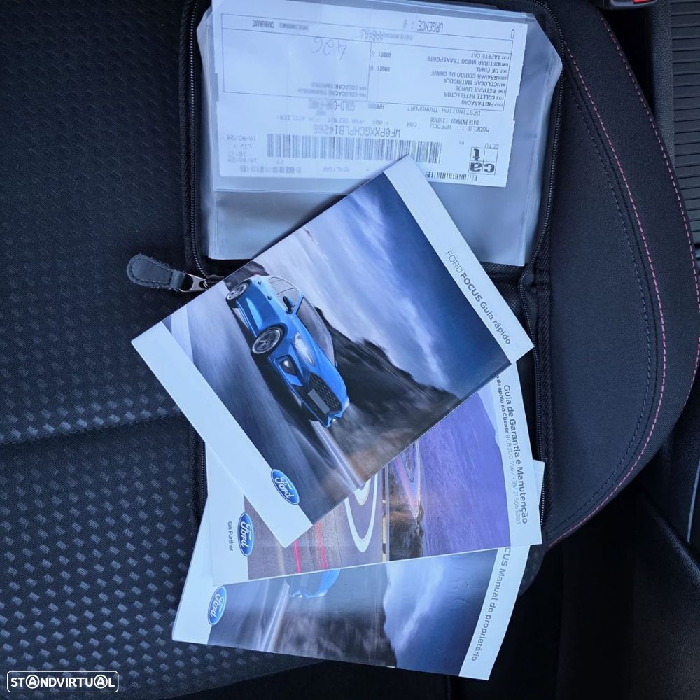 Ford Focus 1.5 TDCi ECOBlue ST-Line - 38