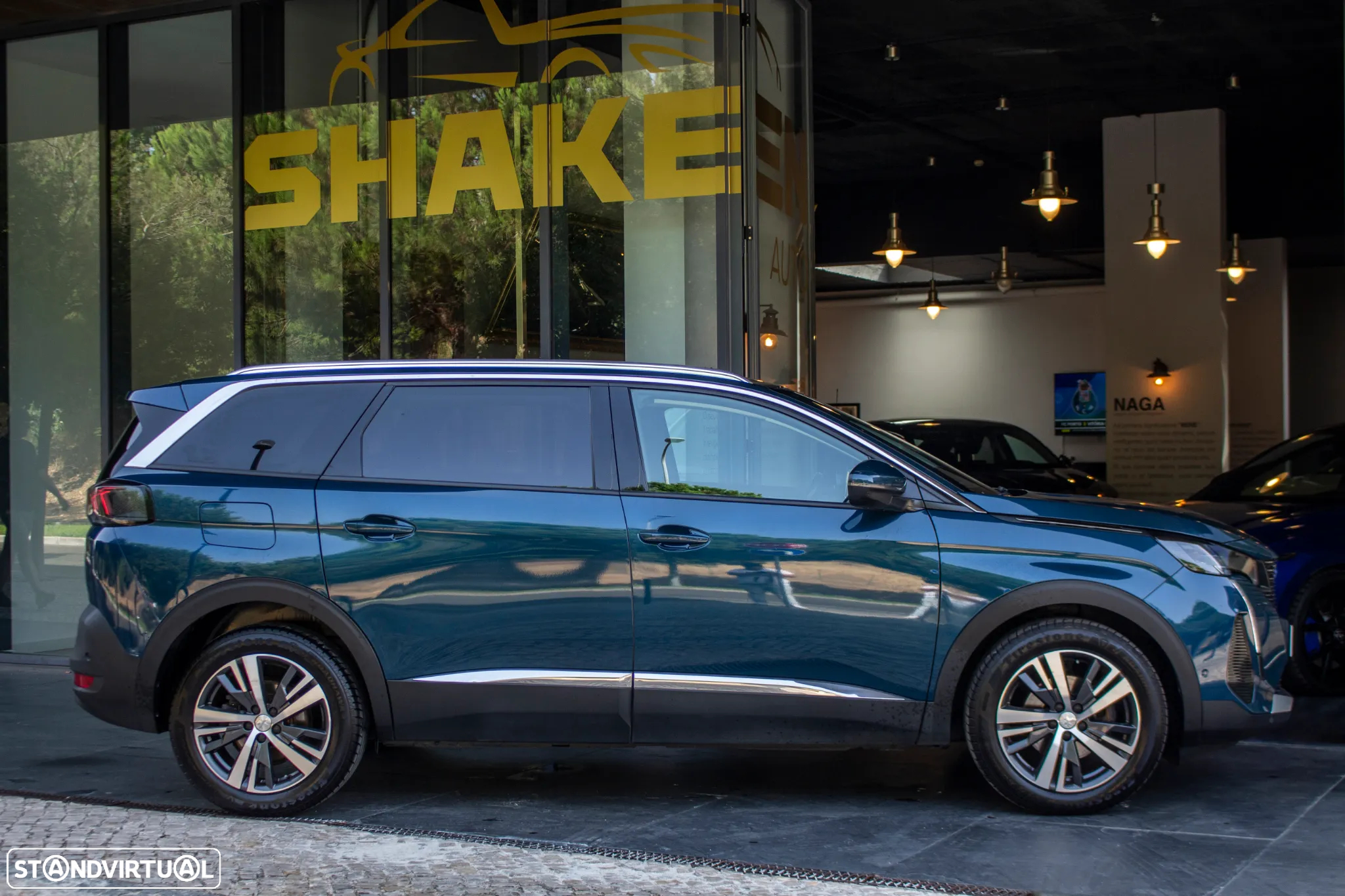 Peugeot 5008 1.5 BlueHDi Allure EAT8 - 5