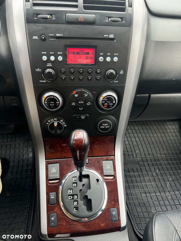 Suzuki Grand Vitara 2.0 De Luxe - 16