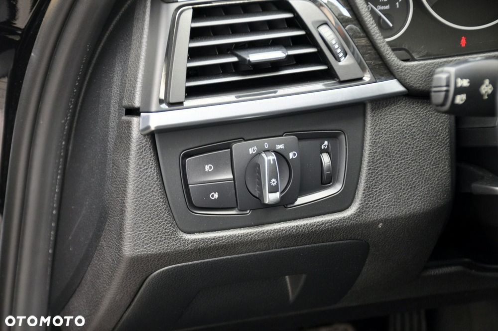 BMW Seria 3 - 37