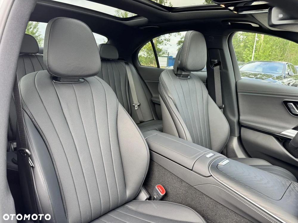 Mercedes-Benz Klasa E 220 d mHEV 4-Matic AMG 9G-Tronic - 13