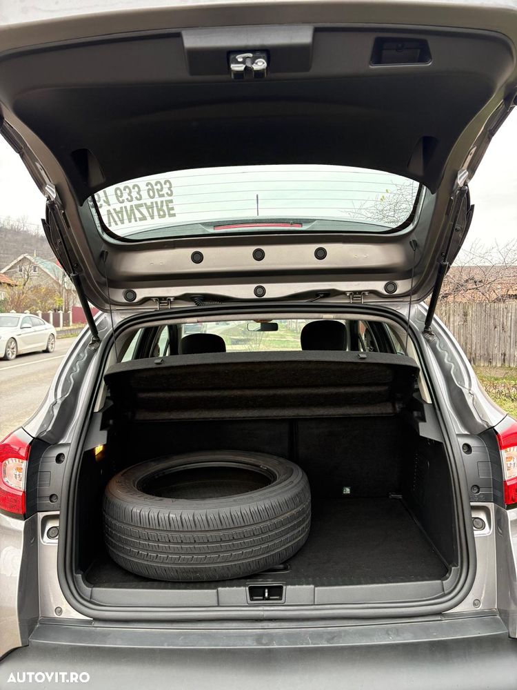 Renault Captur ENERGY dCi 90 EDC Intens - 14