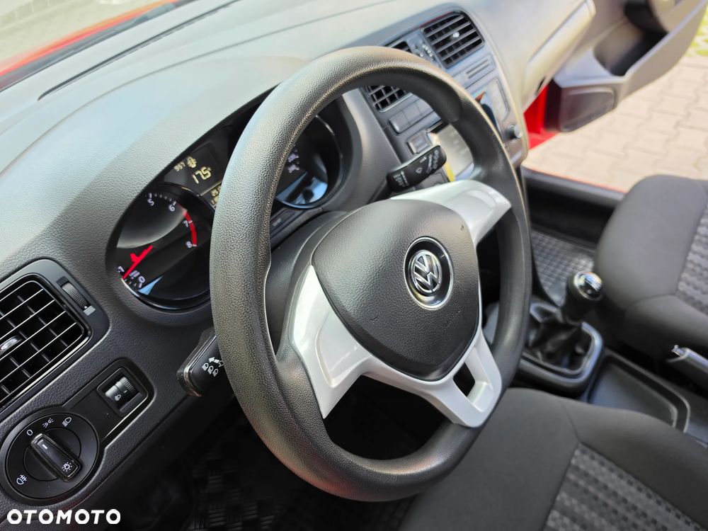 Volkswagen Polo 1.0 Trendline Perfectline - 25
