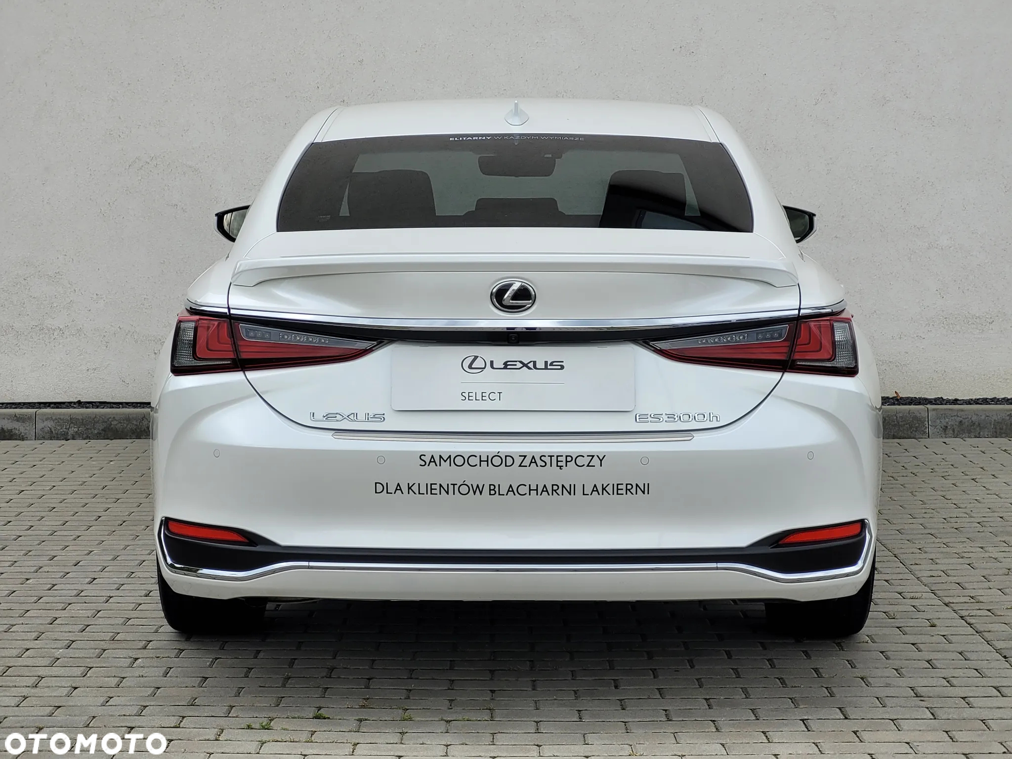 Lexus ES - 9