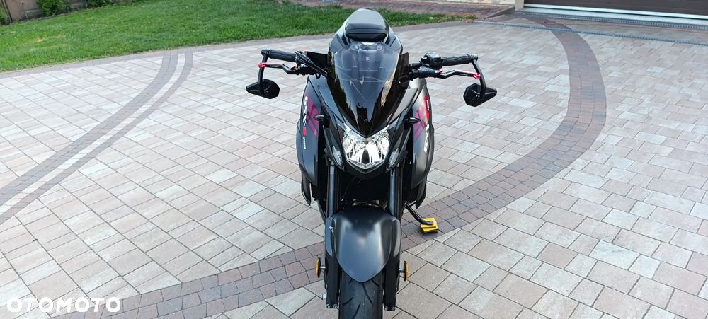 Suzuki GSX - 9