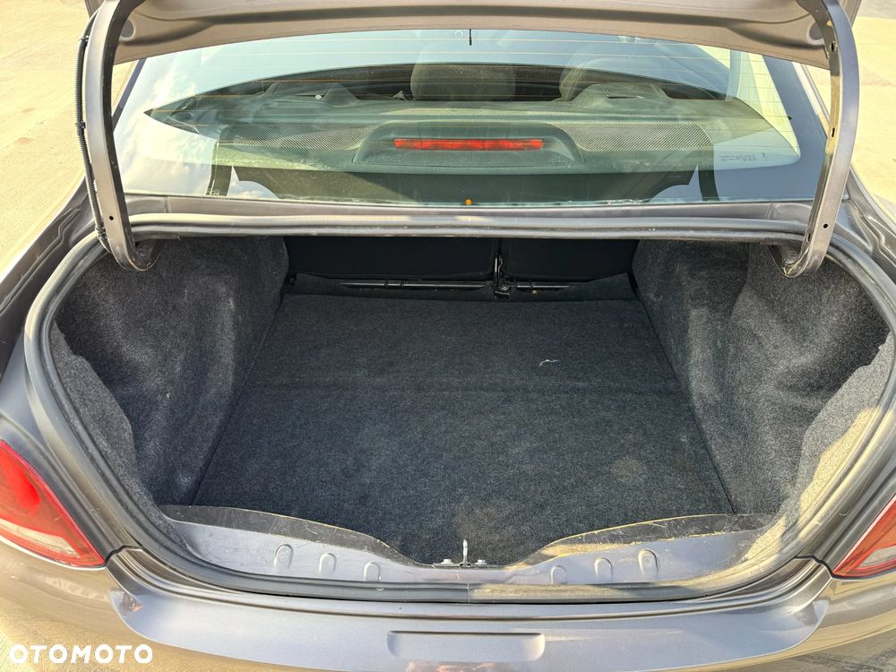 Peugeot 301 1.6 VTi Active EU6 - 14