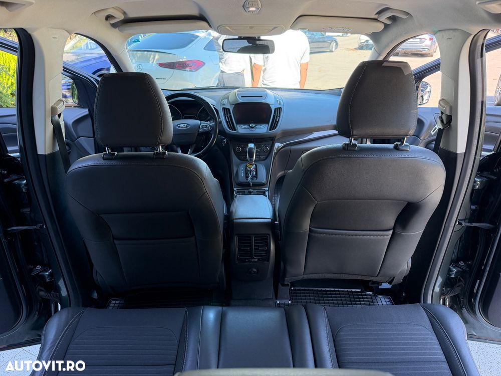 Ford Kuga 2.0 TDCi 4x4 Aut. Titanium - 24