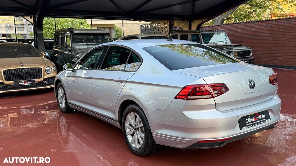 Volkswagen Passat 2.0 TDI DSG Advance - 6