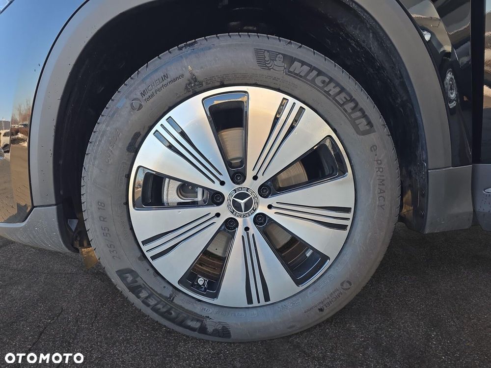 Mercedes-Benz EQA - 9