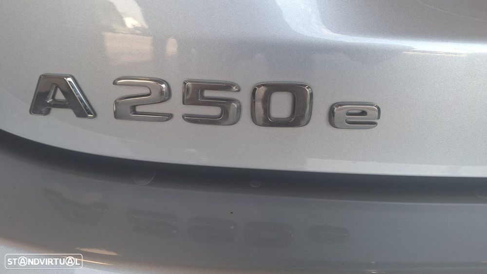 Mercedes-Benz A 250 e - 19